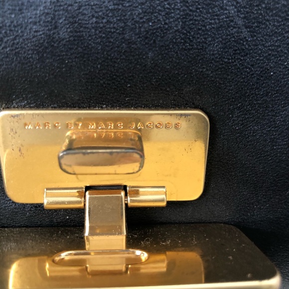 Marc Jacob Black Leather Shoulder/Cross body Bag - Picture 12 of 15